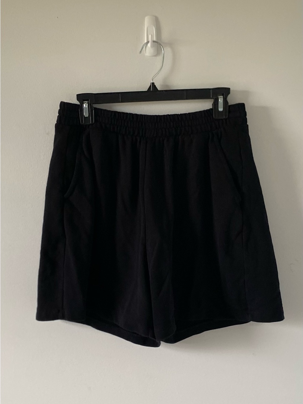 Women’s Black Elastic-Waist So-Comfy Terry Shorts Size L EUC Loungewear Minimal